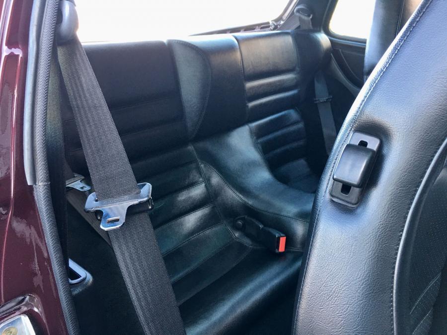 Интерьер Porsche 944 S2 Red Pearl 1990 года  (фото 62 из 86)